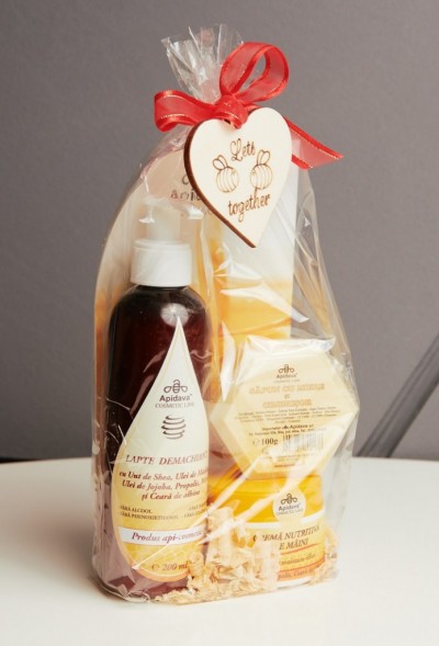 SET Lapte Demachiant, SAPUN 100g, Crema de Maini- resized